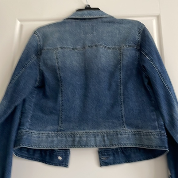 Excellent condition Denim Jacket size Medium - Picture 3 of 3